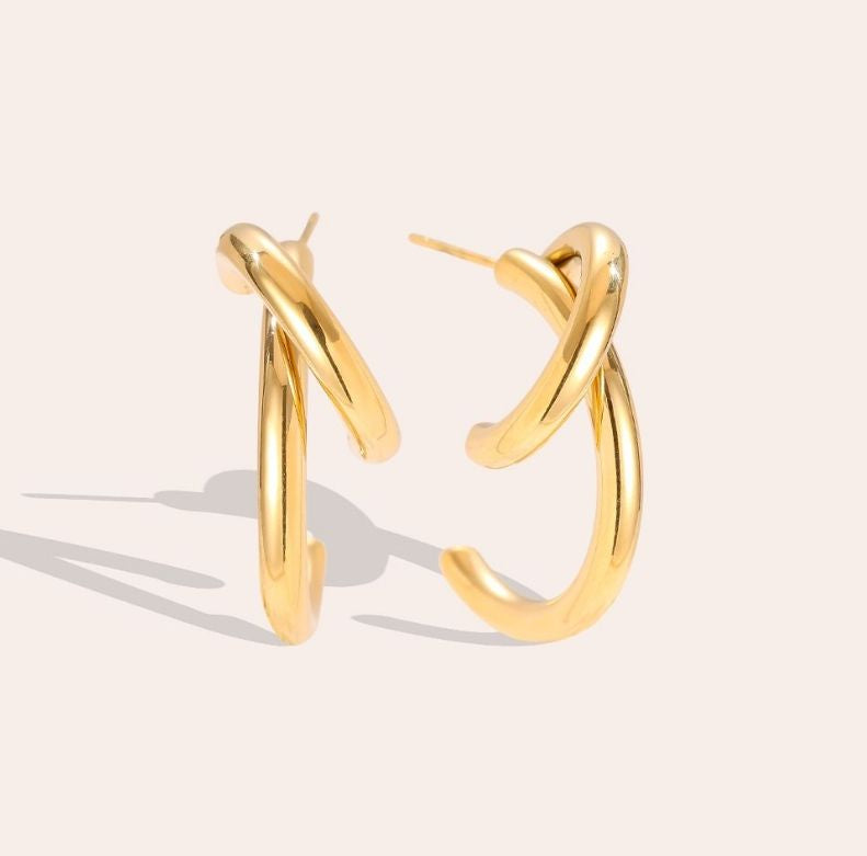 Mila Twist Hoop Earrings